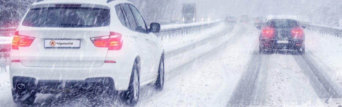 Sicher durch den Winter: mit Winterreifen immer genügend Grip auf verschneiten Straßen