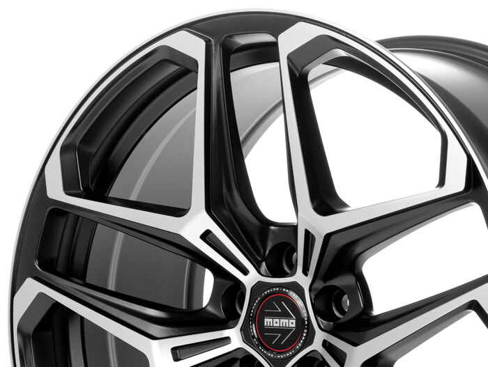 Momo RF04 Black Matt Polish